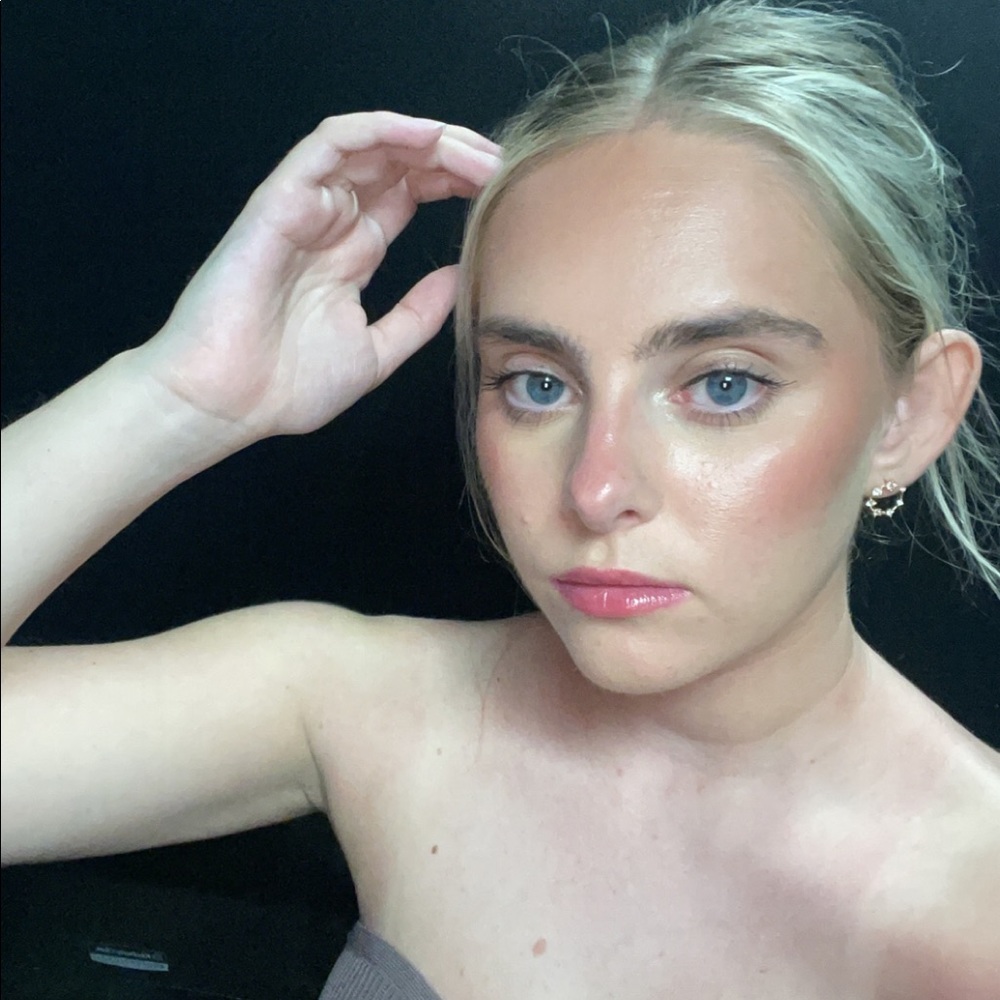 Meet your Posher, Carleigh